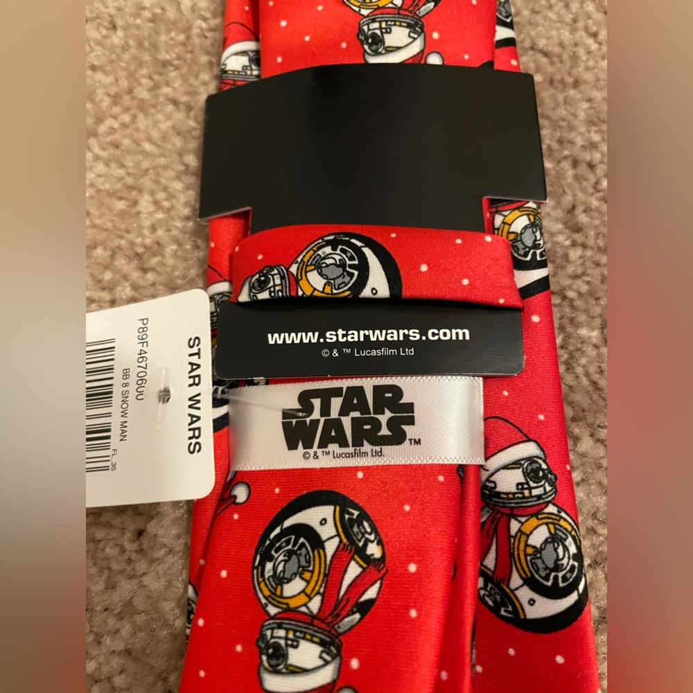 Star Wars BB 8 Snowman Tie New with Tags